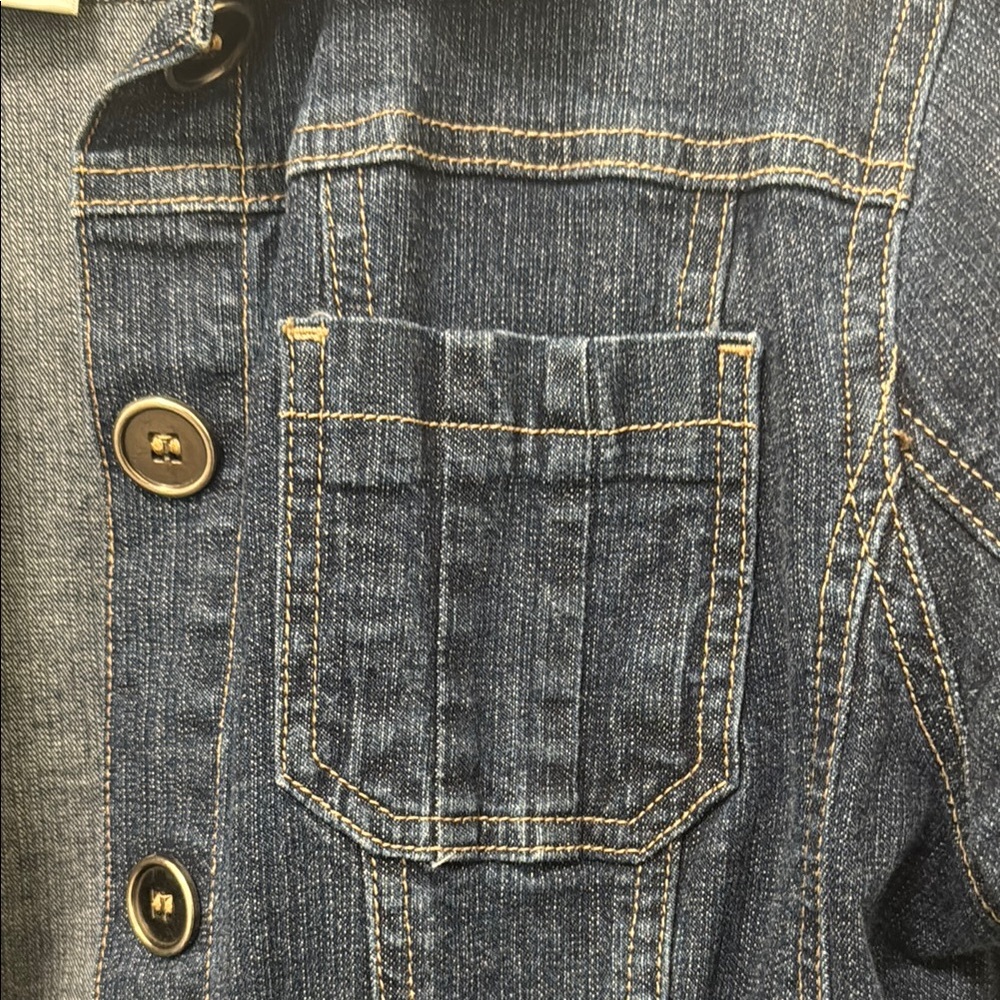 Classic Denim Jacket - Picture 4 of 5